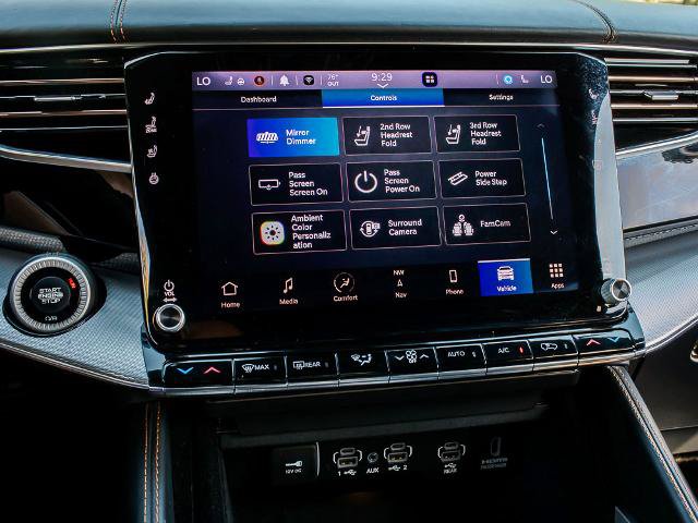 Used 2022 Jeep Grand Wagoneer Series III w/ Rear Seat Video Group 1 AWD/4WD image 22