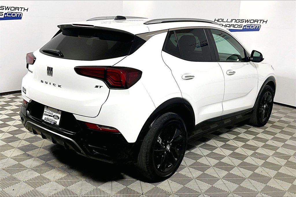 Used 2024 Buick Encore GX Sport Touring w/ Comfort Package image 9