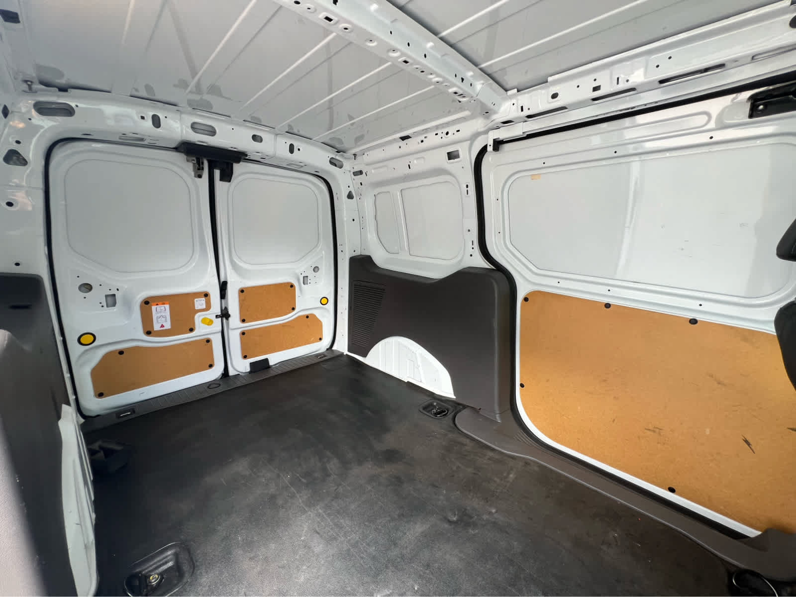 Certified 2019 Ford Transit Connect XLT FWD image 22
