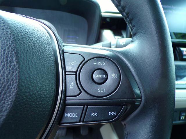 Used 2022 Toyota Corolla Cross LE AWD/4WD image 24