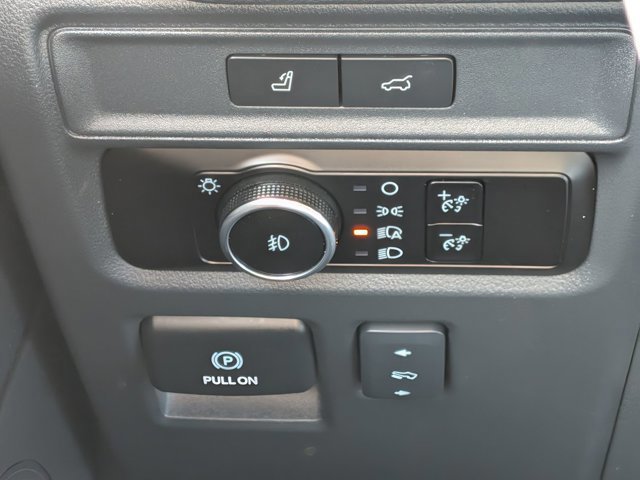 Certified 2024 Ford Expedition Limited image 19