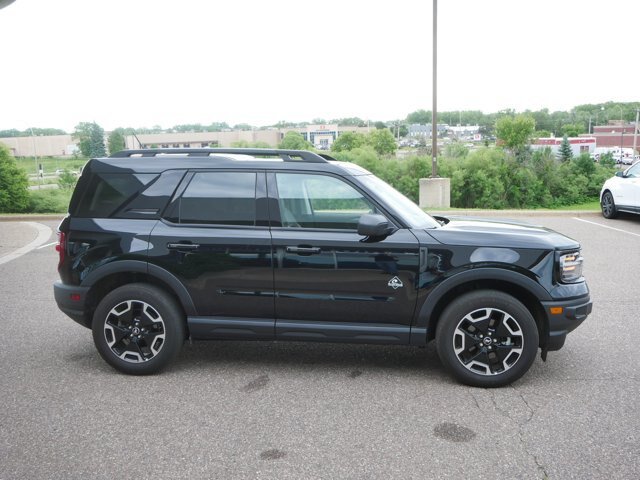 Certified 2024 Ford Bronco Sport Outer Banks w/ Tech Package AWD/4WD image 4