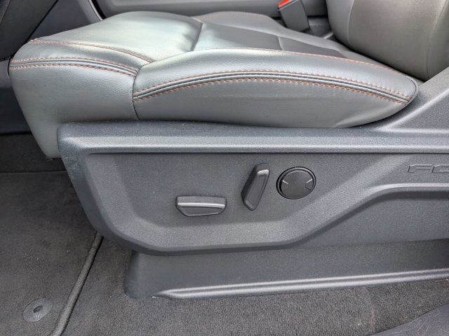 Certified 2025 Ford Expedition Active image 16