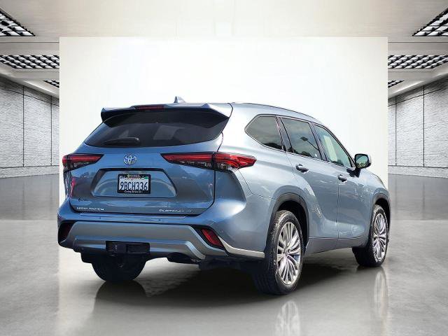 Used 2022 Toyota Highlander Platinum AWD/4WD image 6