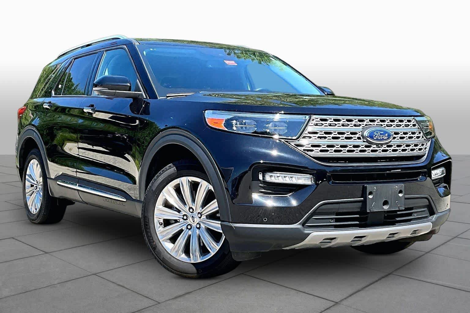 Certified 2023 Ford Explorer Limited w/ Hybrid Equipment Group 310A AWD/4WD image 3
