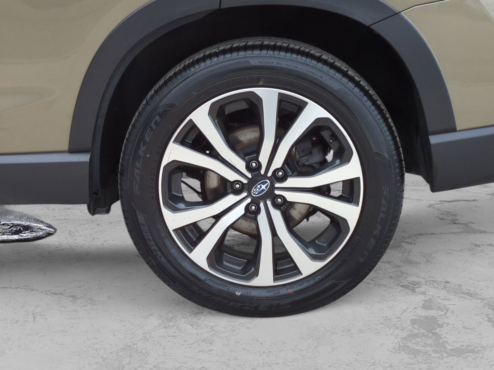 Used 2023 Subaru Forester Limited AWD/4WD image 17