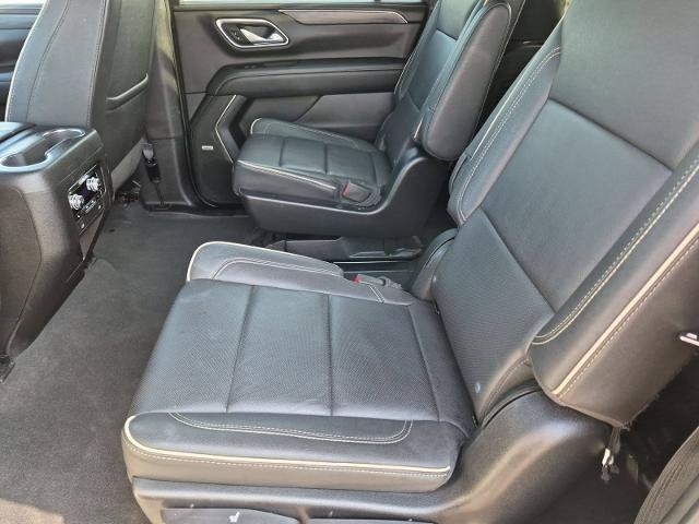 Used 2024 GMC Yukon XL SLT w/ SLT Luxury Package AWD/4WD image 27