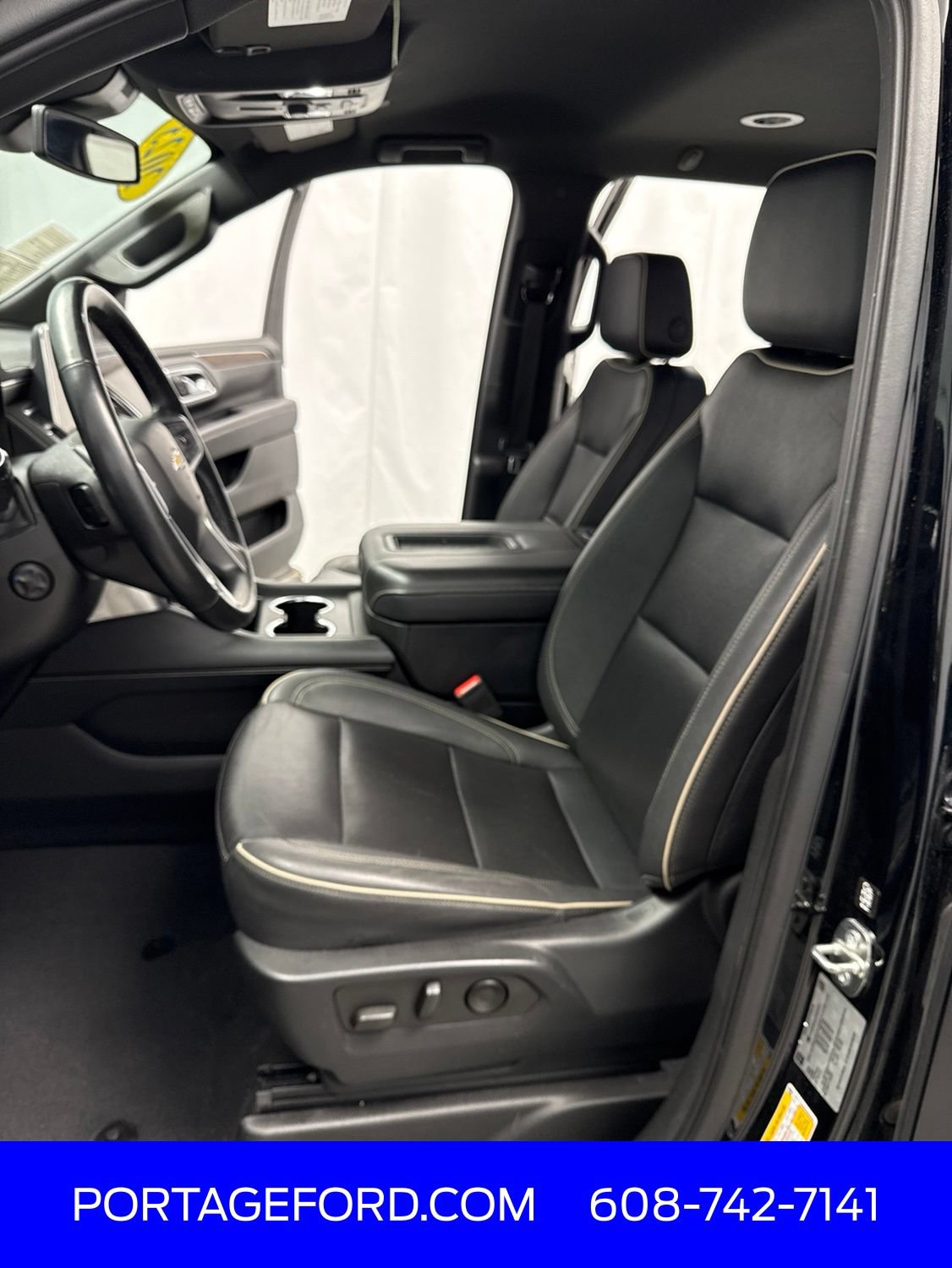 Used 2023 Chevrolet Tahoe Premier AWD/4WD image 10