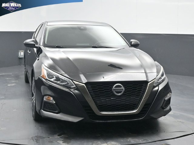 Used 2022 Nissan Altima 2.5 SR FWD image 2
