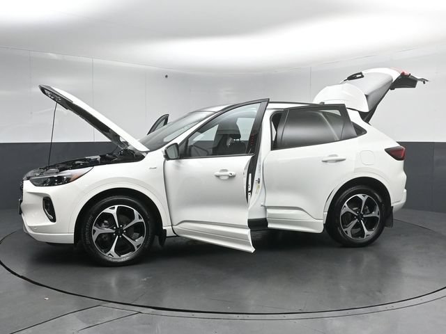 Certified 2023 Ford Escape ST-Line Elite w/ Class II Trailer Tow Package AWD/4WD image 57