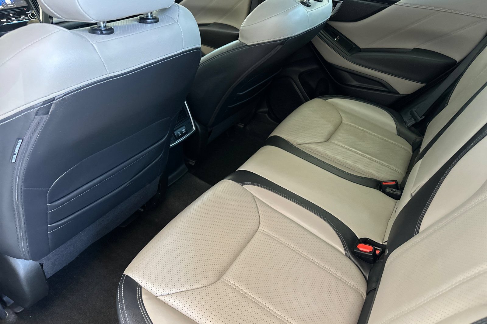 Used 2023 Subaru Forester Limited AWD/4WD image 12