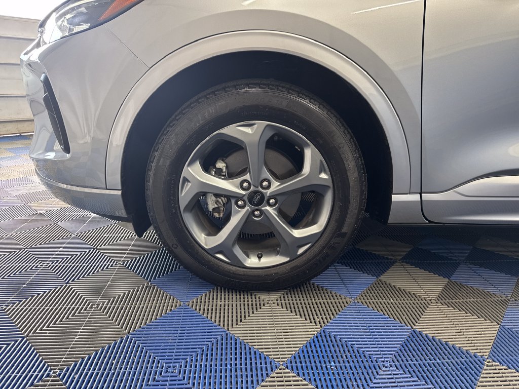 Certified 2024 Ford Escape ST-Line w/ Tech Pack #1 AWD/4WD image 29