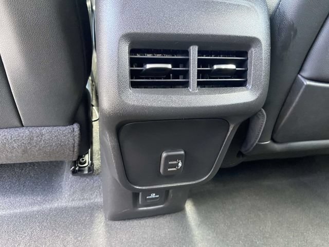 Used 2023 GMC Terrain SLT w/ Tech Package FWD image 13