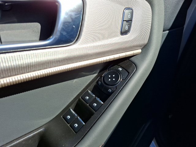 Certified 2025 Ford Explorer Active w/ Active Comfort Package RWD image 12