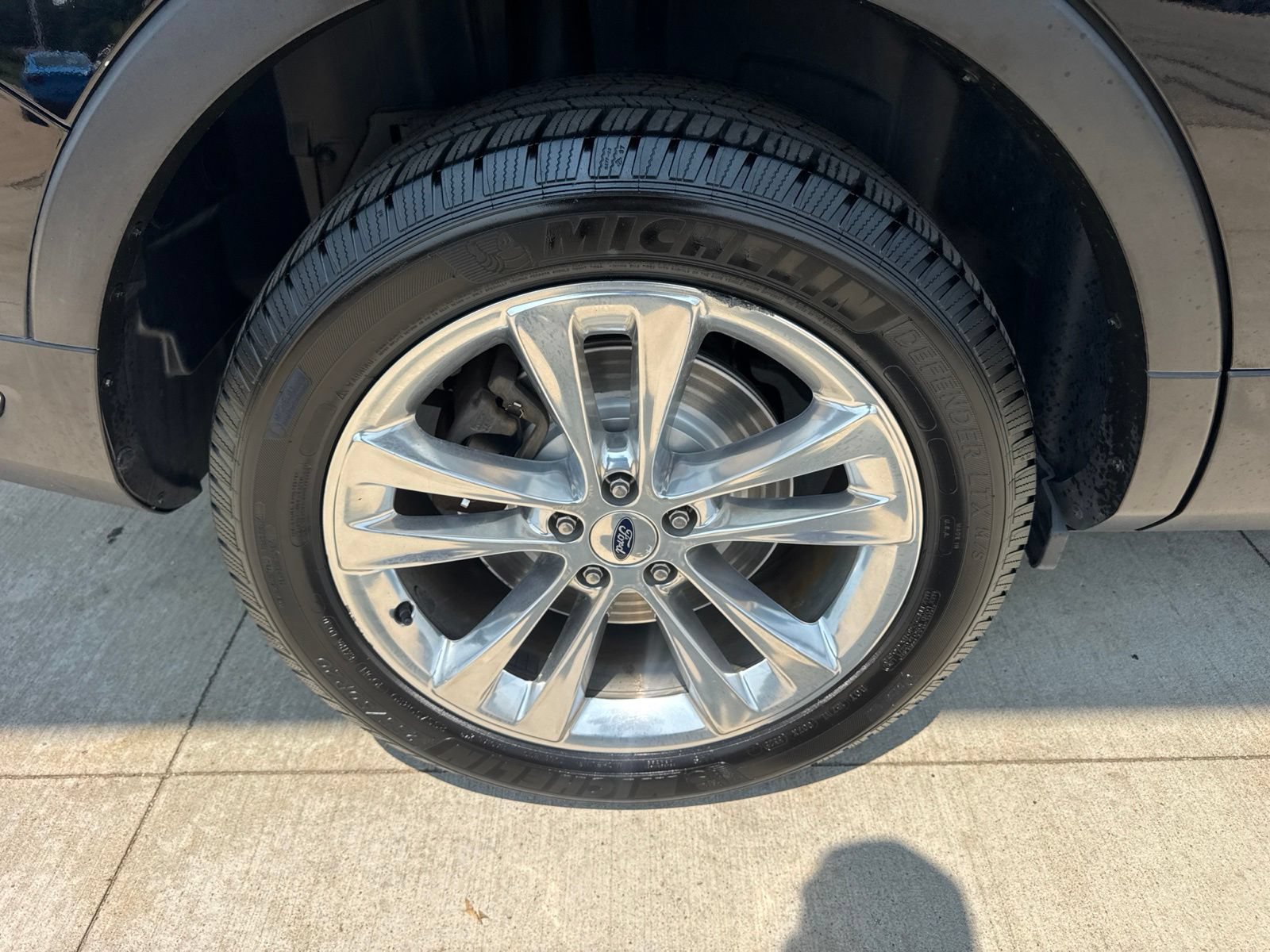 Certified 2018 Ford Explorer Limited w/ Equipment Group 301A AWD/4WD image 19
