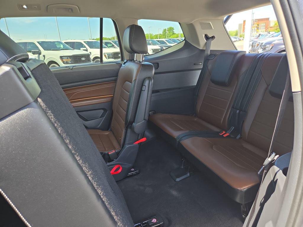 Used 2022 Volkswagen Atlas SEL Premium AWD/4WD image 36