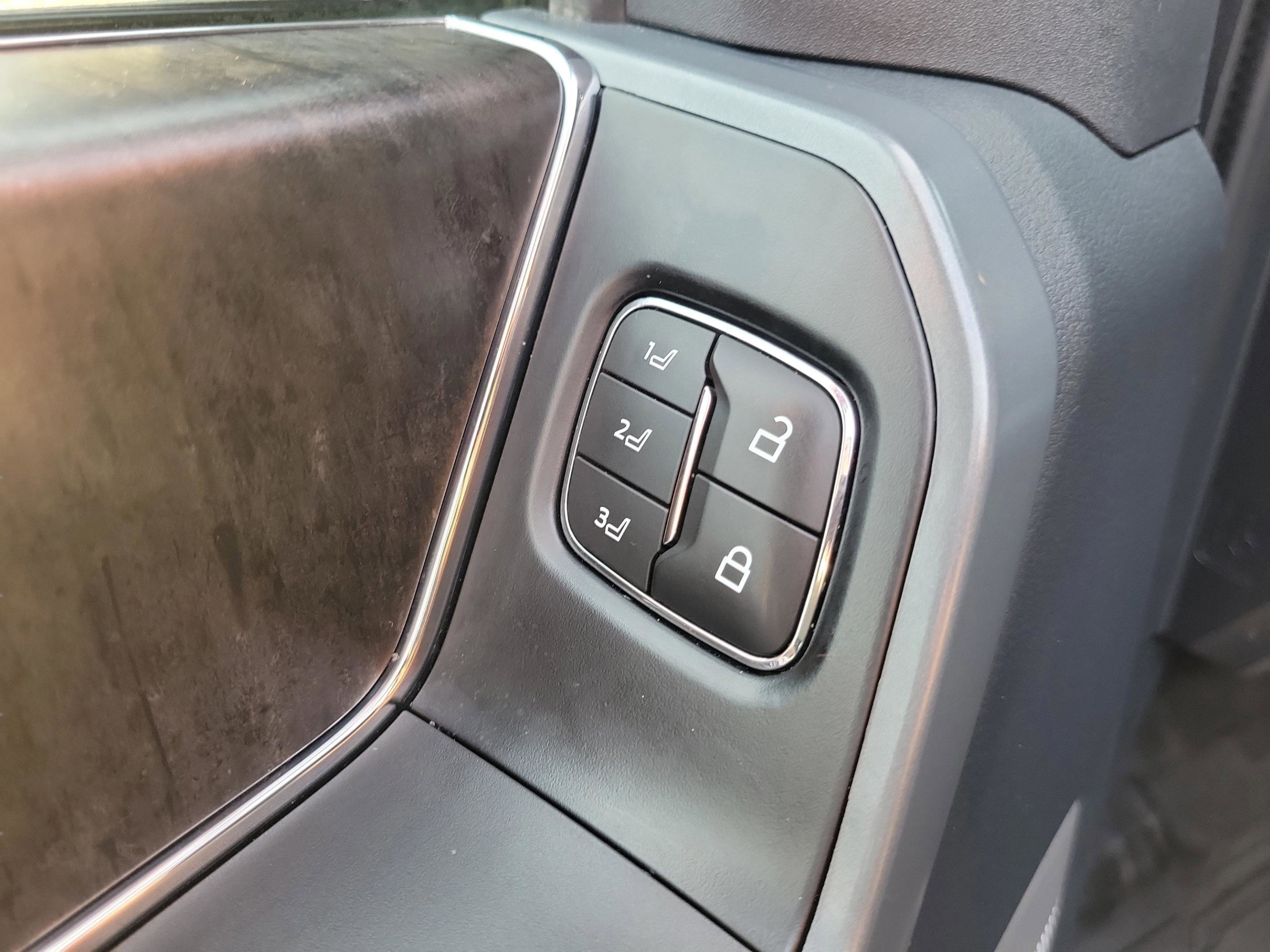 Certified 2022 Ford F150 Lariat w/ Equipment Group 502A High image 23