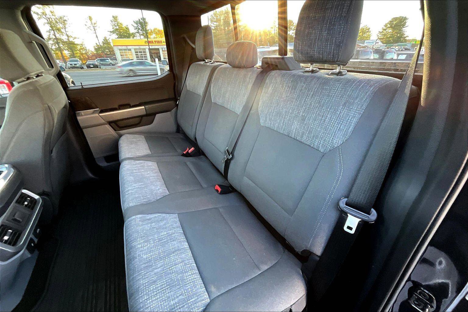 Certified 2022 Ford F150 XLT w/ Equipment Group 302A High image 26