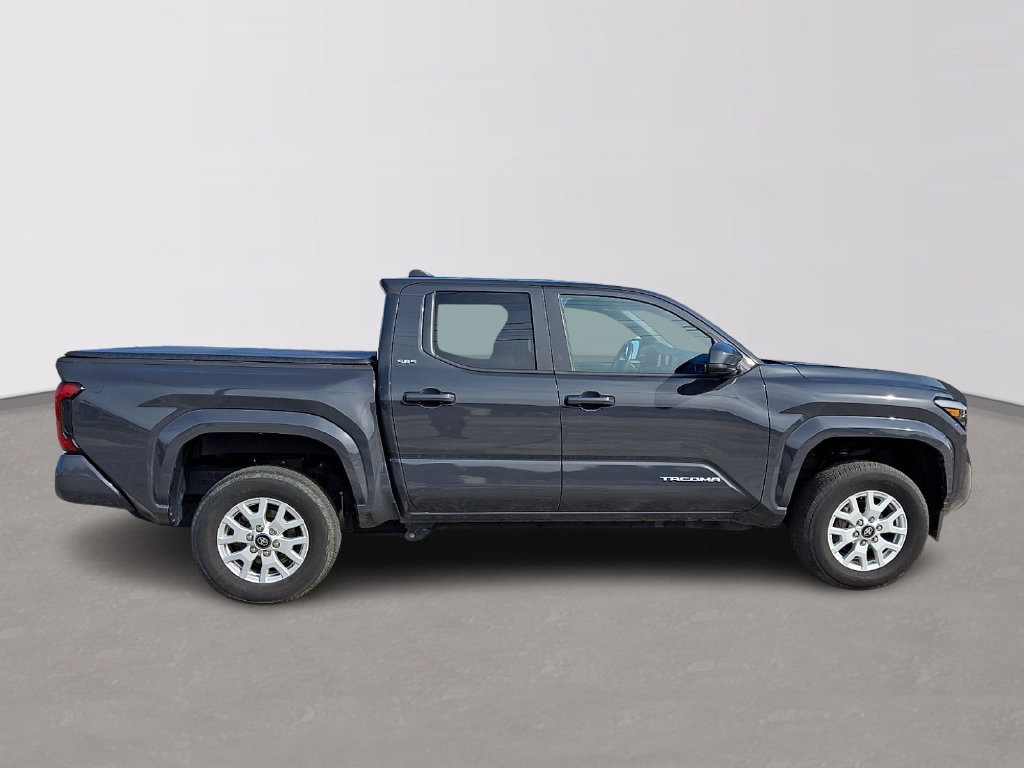 Used 2024 Toyota Tacoma SR5 AWD/4WD image 7