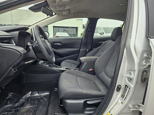Used 2021 Toyota Corolla LE image 12