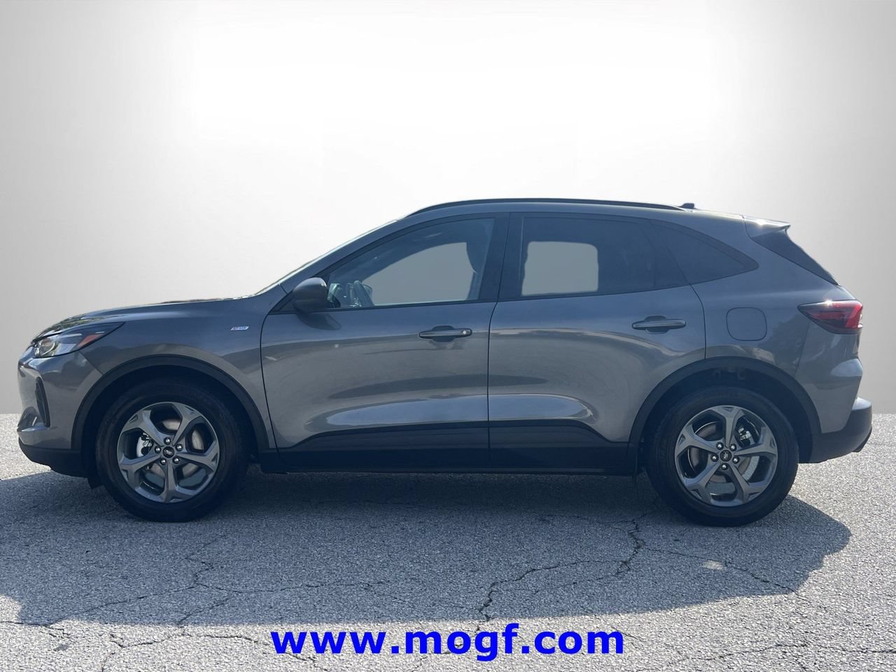 Certified 2025 Ford Escape ST-Line FWD image 23