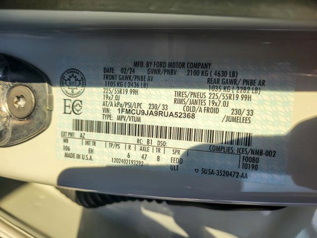 Certified 2024 Ford Escape Platinum image 31