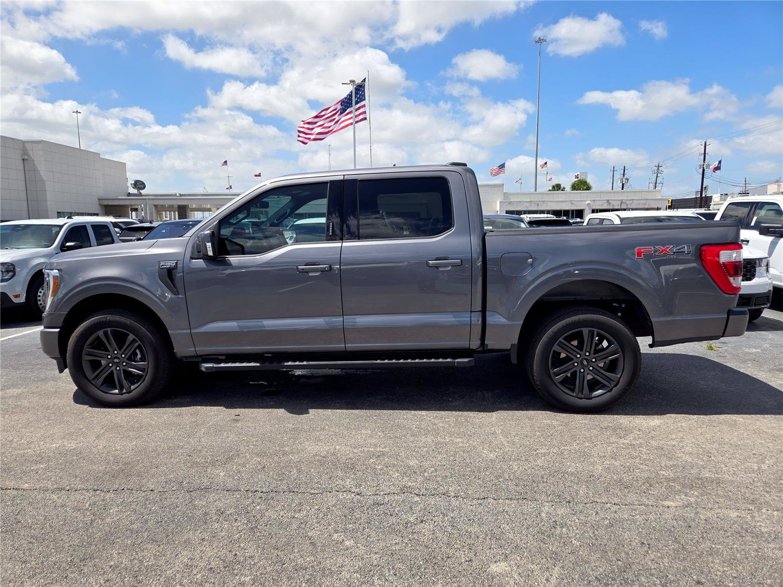 Certified 2022 Ford F150 Lariat w/ Equipment Group 502A High AWD/4WD image 4
