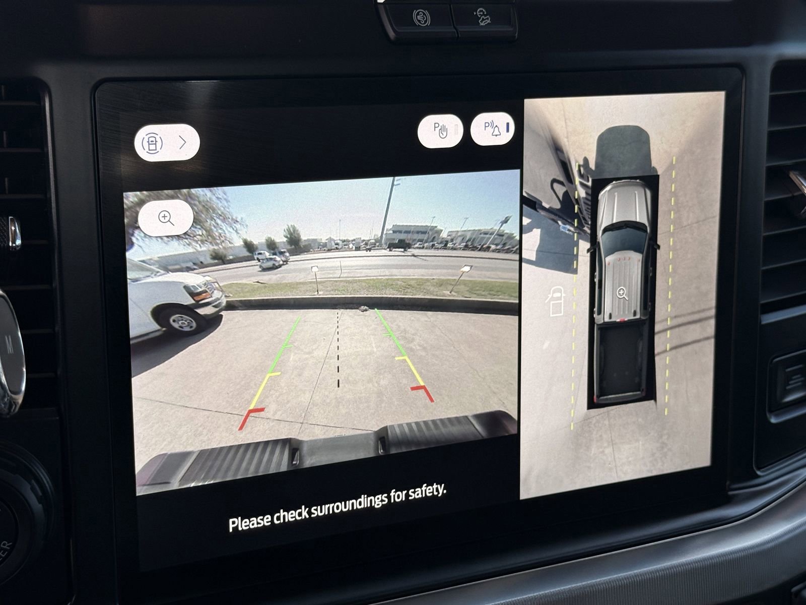 Certified 2025 Ford F350 Platinum w/ Platinum Plus Package image 18