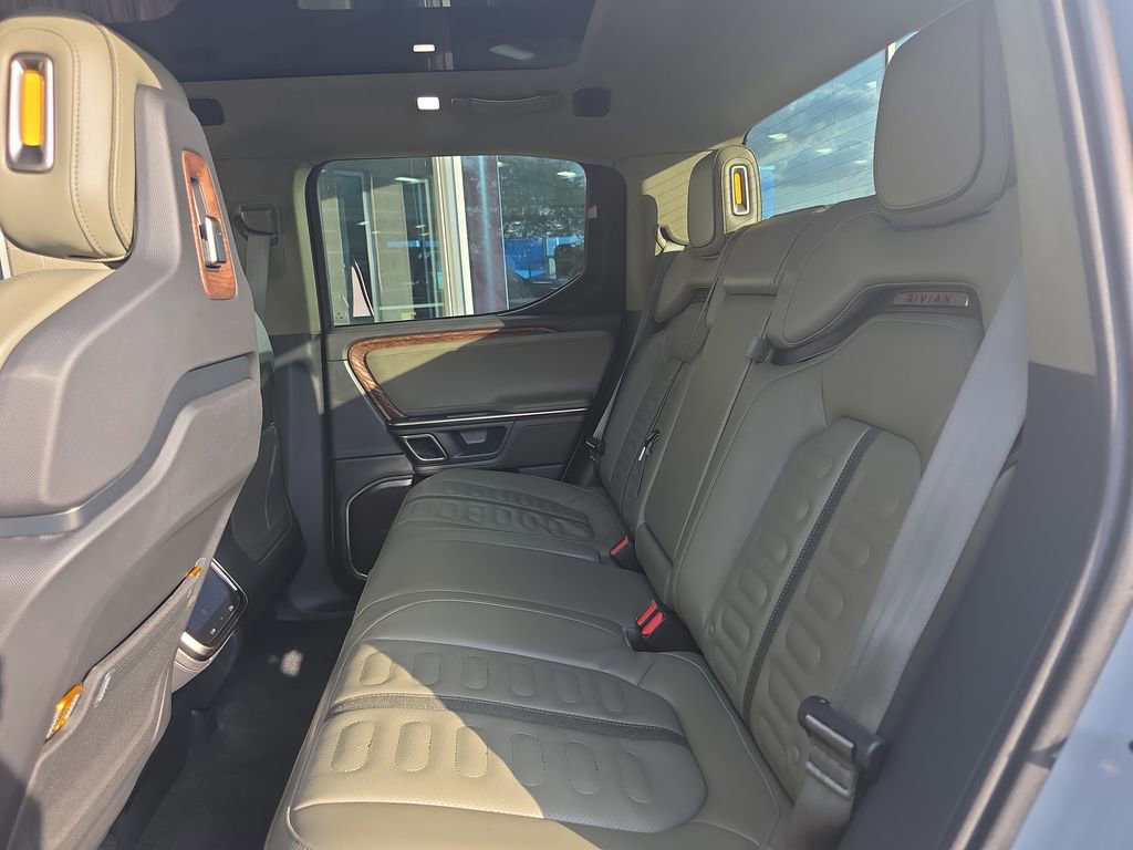 Used 2022 Rivian R1T Adventure image 42