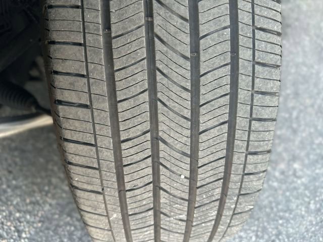 Certified 2023 Ford Explorer XLT w/ Equipment Group 202A RWD image 11