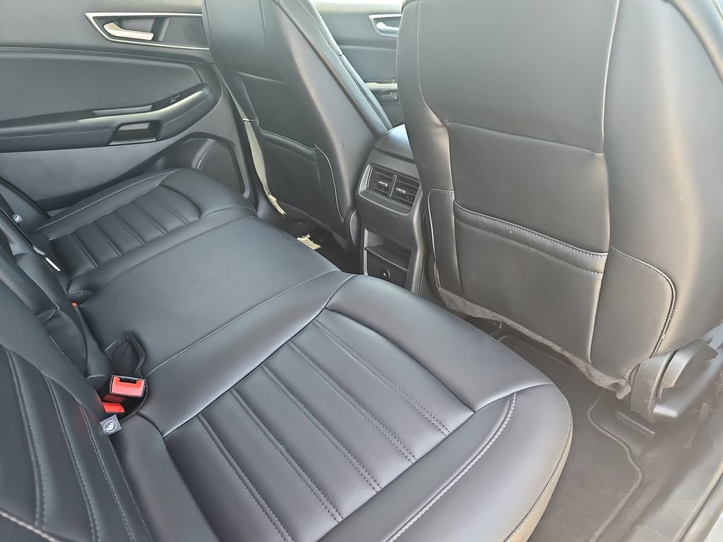 Certified 2024 Ford Edge SEL AWD/4WD image 11