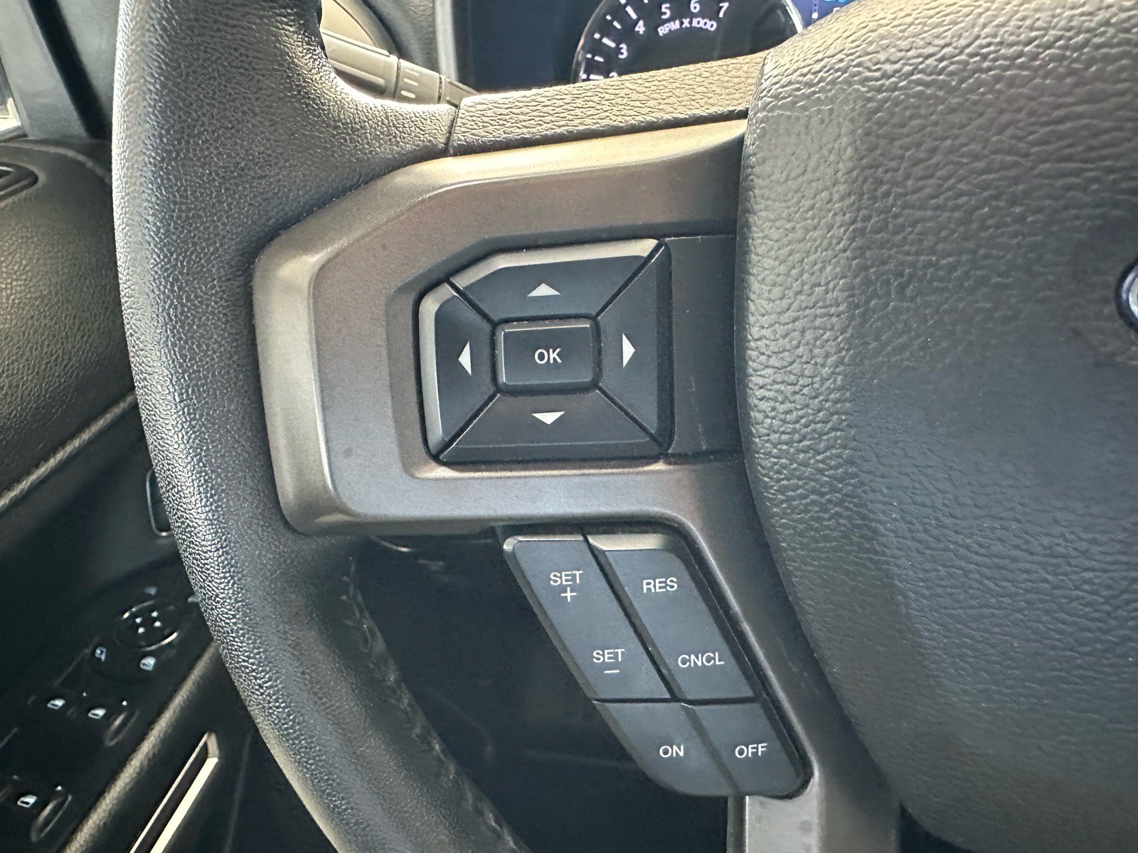 Certified 2020 Ford Expedition XLT w/ Equipment Group 202A AWD/4WD image 46