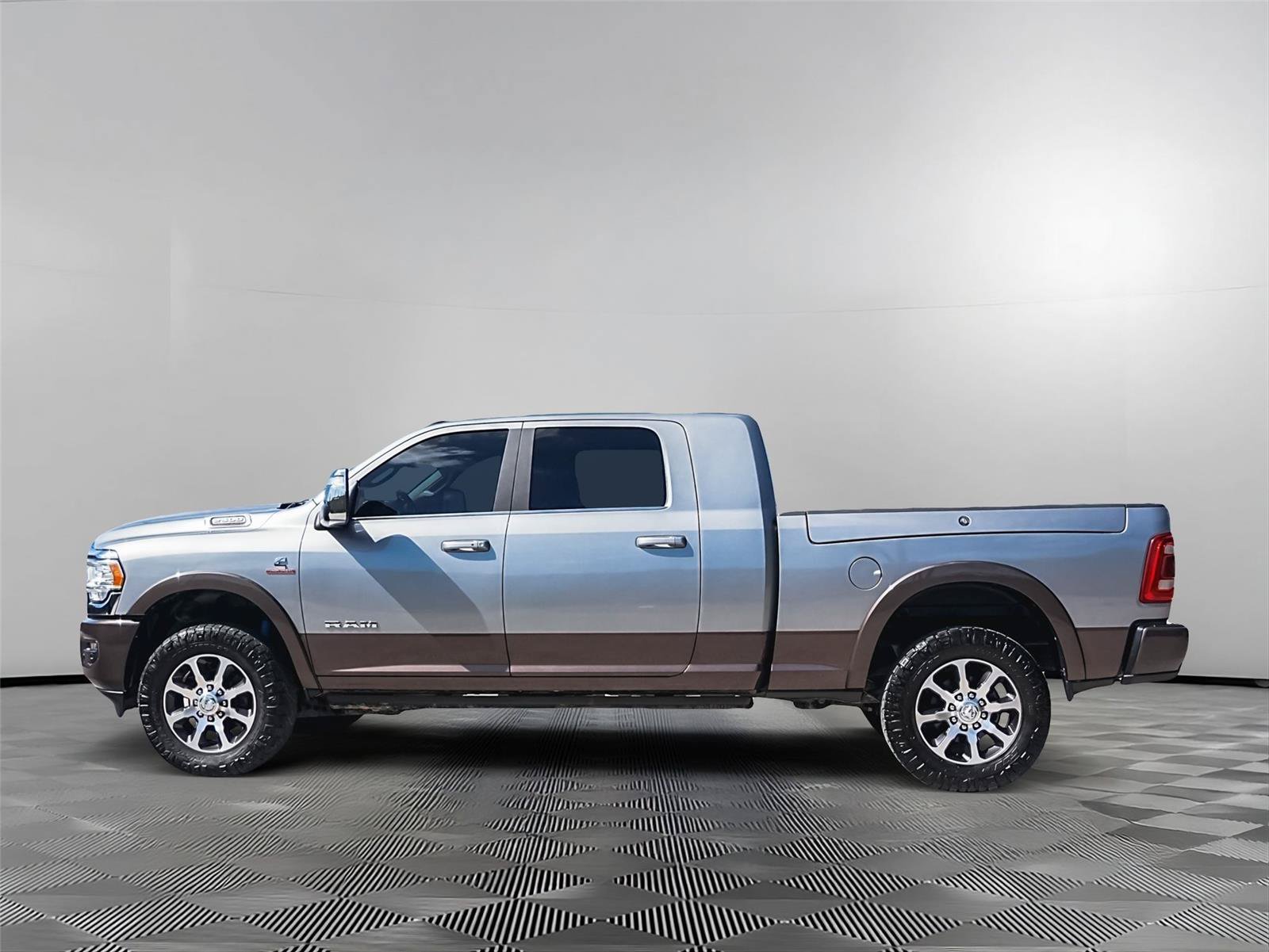 Used 2024 RAM 2500 Limited AWD/4WD image 6
