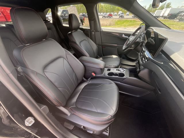 Certified 2025 Ford Escape ST-Line Elite w/ Premium Technology Package AWD/4WD image 26
