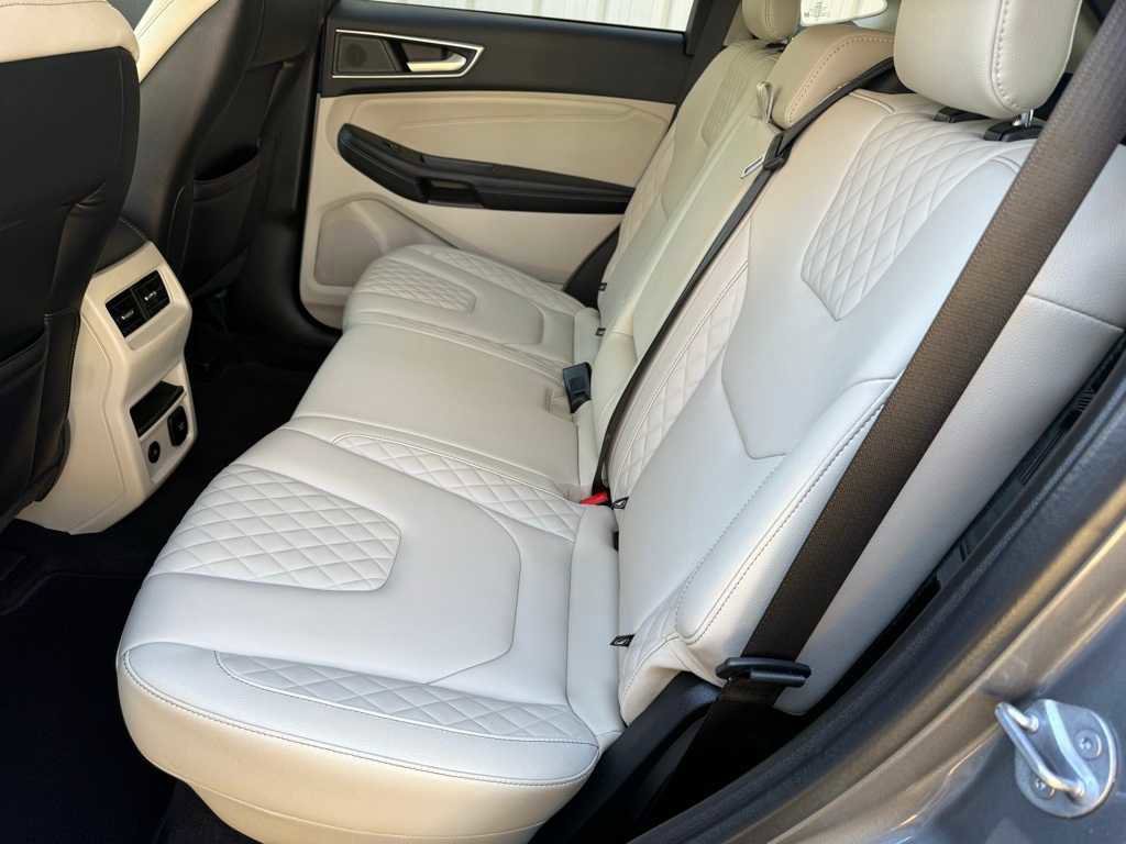 Certified 2024 Ford Edge Titanium image 14