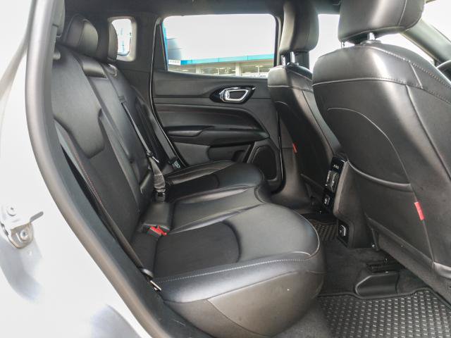 Used 2025 Jeep Compass Trailhawk AWD/4WD image 16
