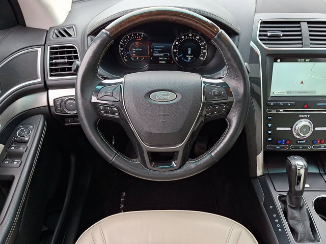 Certified 2017 Ford Explorer Platinum AWD/4WD image 13