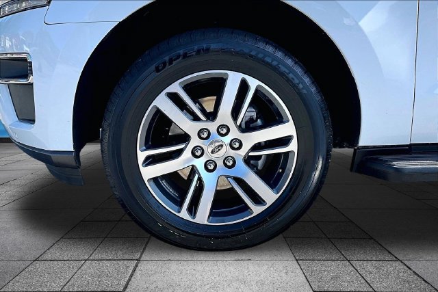 Certified 2024 Ford Expedition Limited RWD image 8