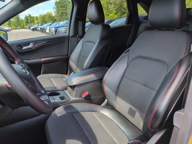 Certified 2024 Ford Escape ST-Line w/ Tech Pack #1 AWD/4WD image 28