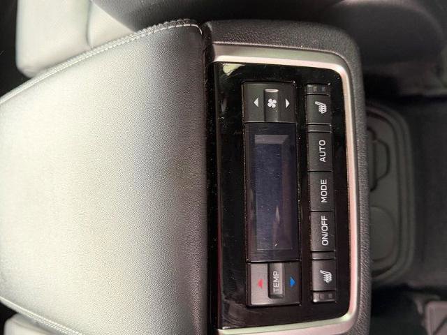 Used 2020 Subaru Ascent Limited image 12