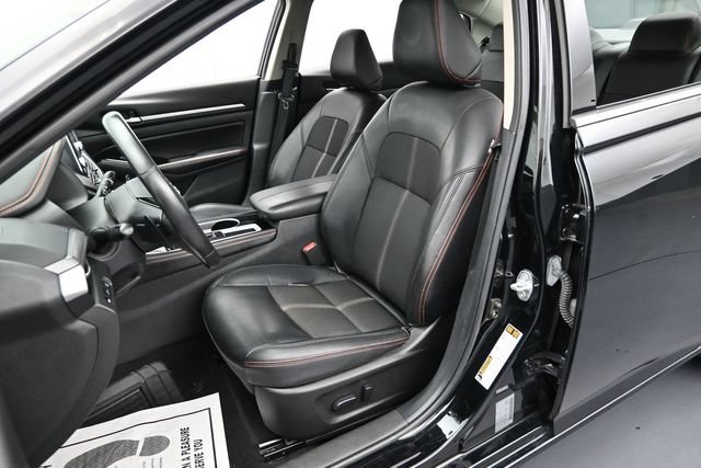 Used 2024 Nissan Altima 2.5 SR FWD image 10