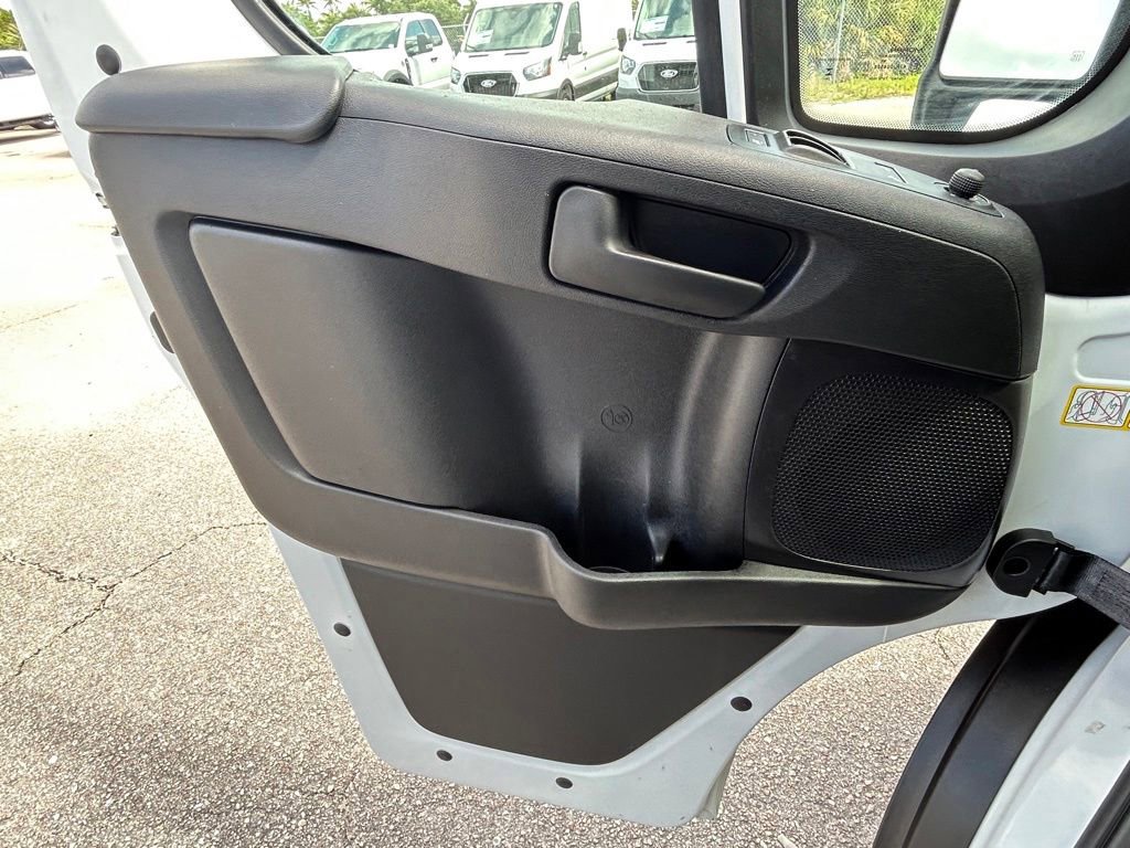 Used 2025 RAM ProMaster 2500 w/ Convenience Group FWD image 31