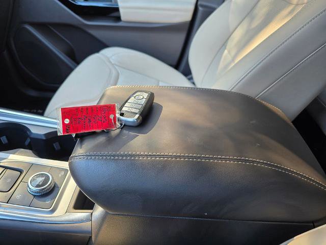 Certified 2022 Ford Explorer Platinum w/ Equipment Group 601A image 37