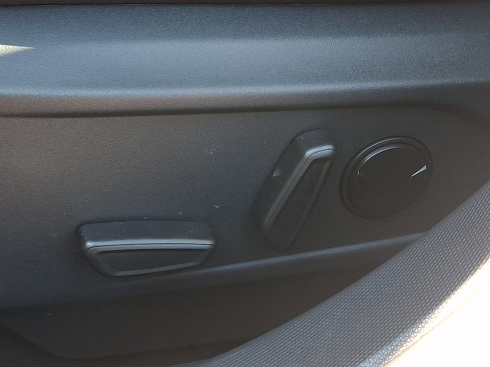 Certified 2025 Ford Mustang Mach-E GT w/ Bronze Appearance Package image 31