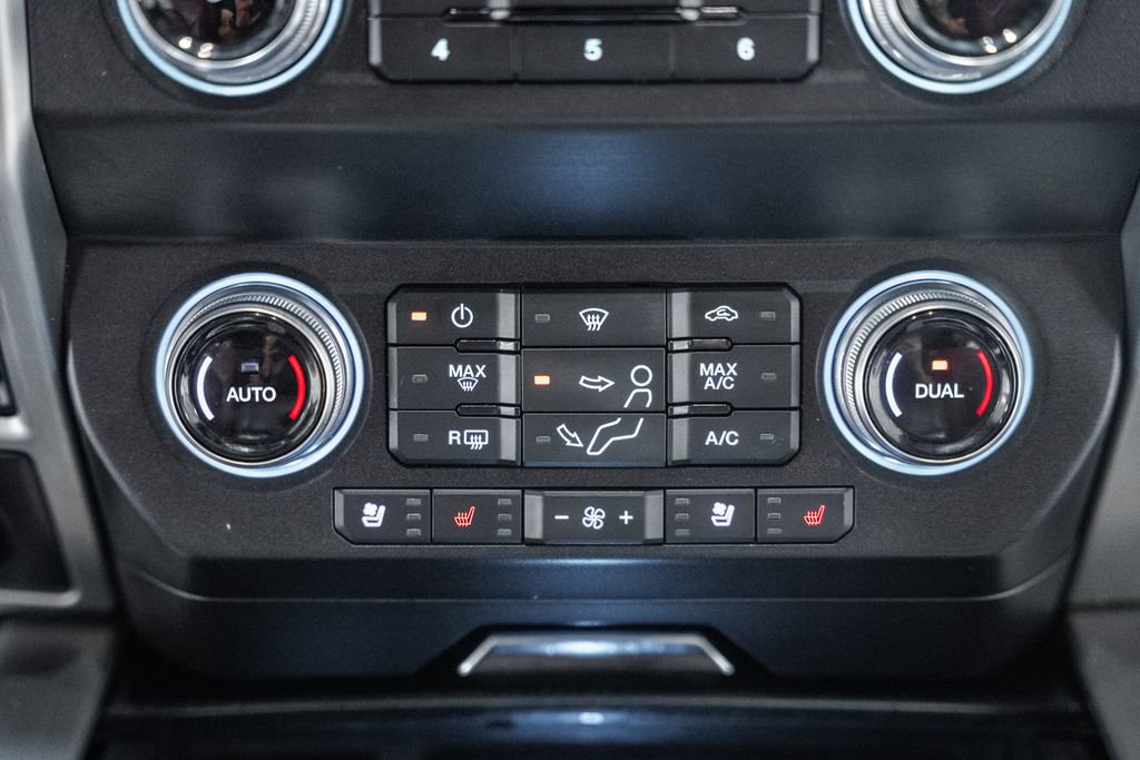 Certified 2020 Ford F350 Platinum w/ FX4 Off-Road Package image 31