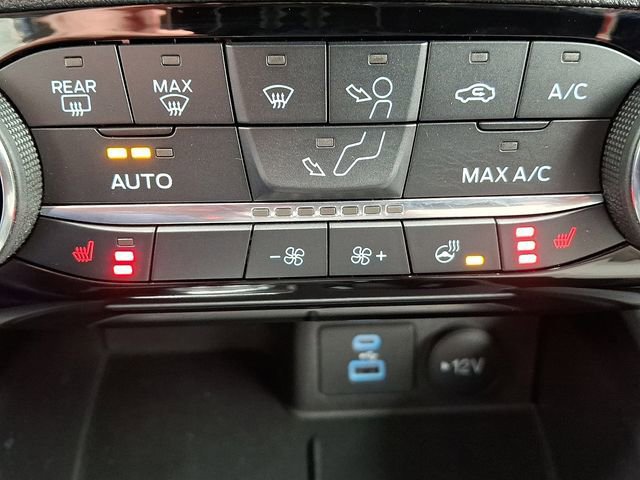 Certified 2022 Ford Escape SE w/ SE Sport Appearance Package AWD/4WD image 26