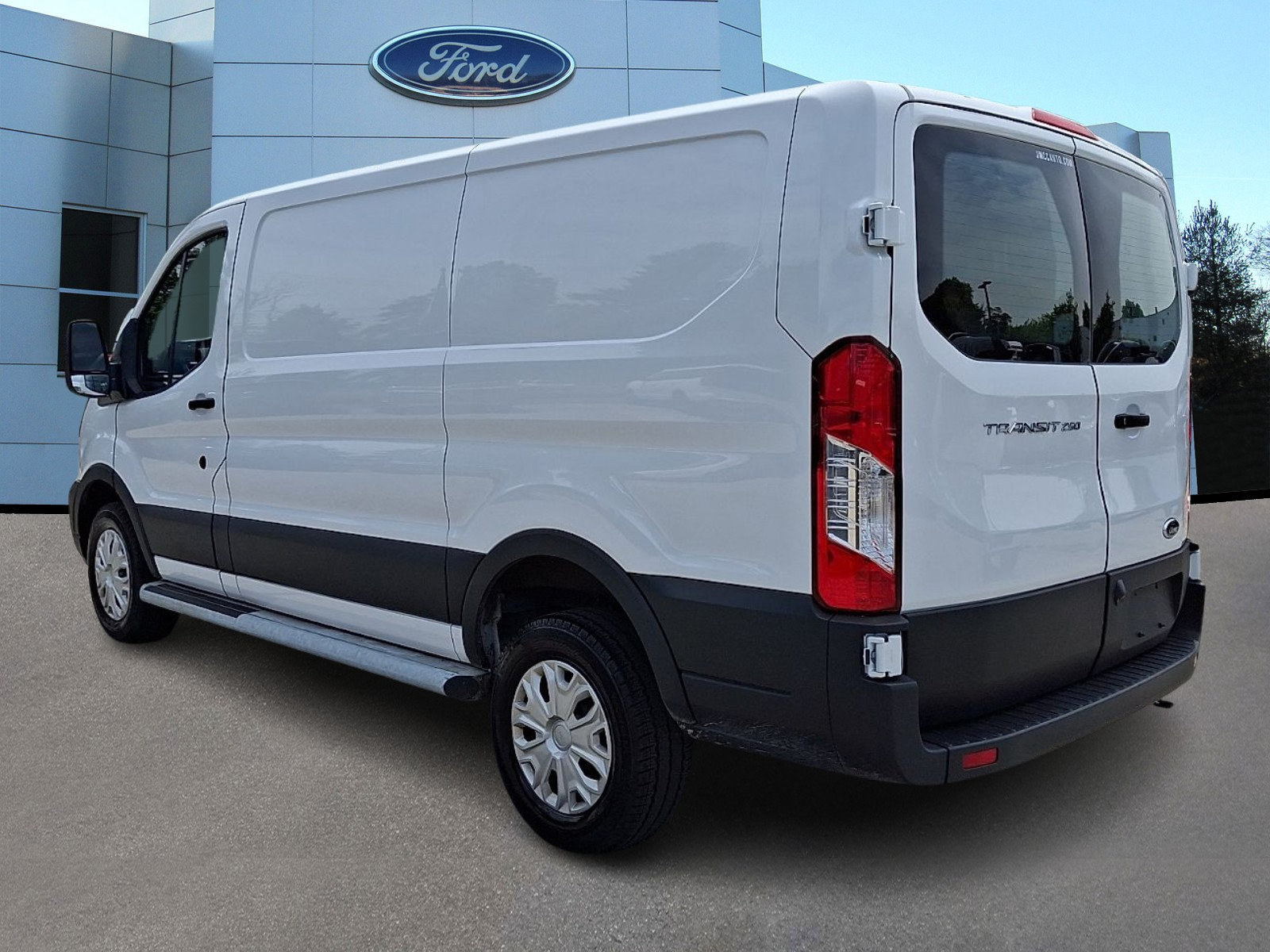 Certified 2024 Ford Transit 250 Low Roof w/ Exterior Upgrade Package RWD image 5