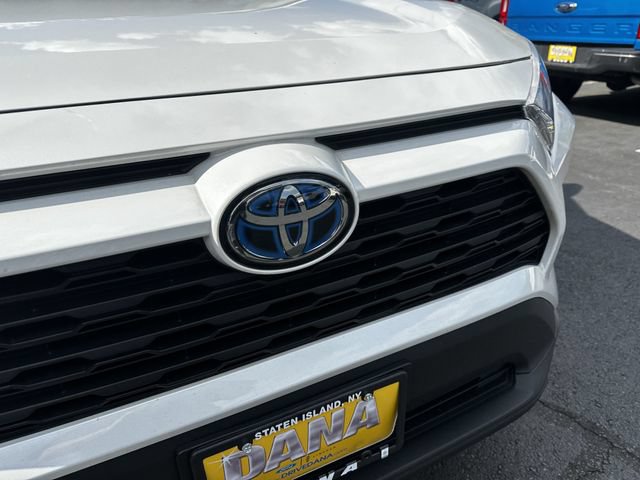 Used 2024 Toyota RAV4 XLE Premium w/ Weather Package AWD/4WD image 10