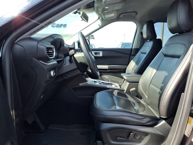 Certified 2023 Ford Explorer XLT w/ Equipment Group 202A AWD/4WD image 19