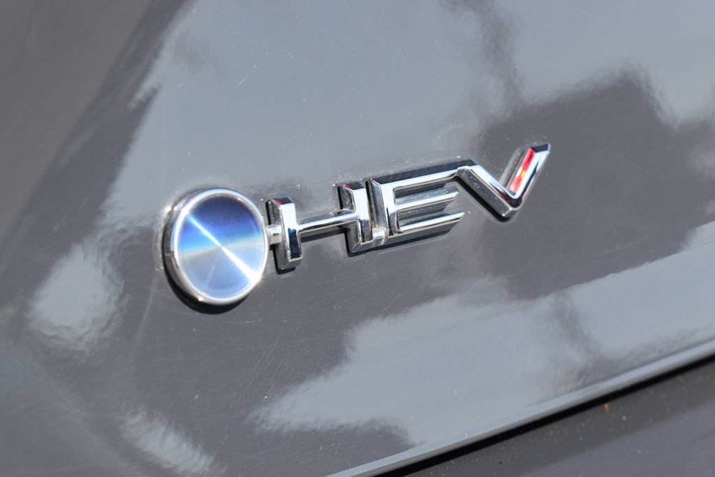 Used 2025 Toyota Camry LE FWD image 12